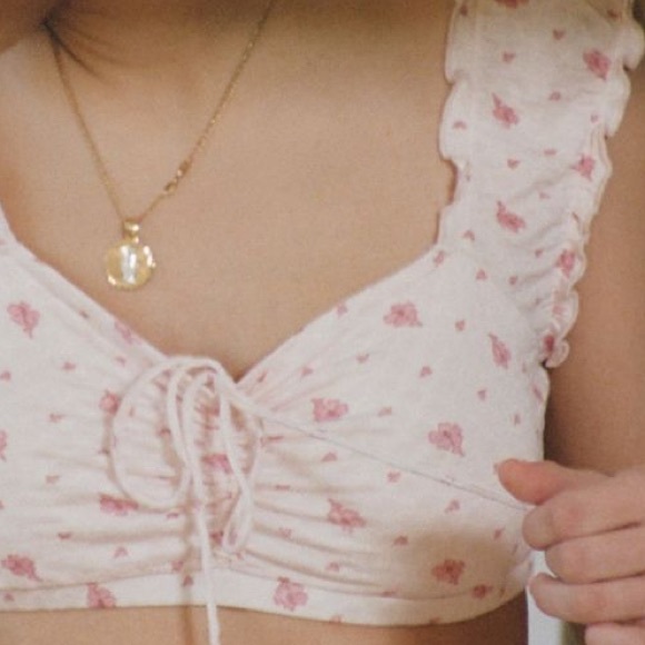 Out from under pink lounge crop - Picture 3 of 7